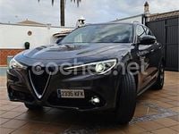 Usado Alfa Romeo Stelvio Super 210 CV (154 kW) 2017 Gris / plata SUV