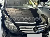Usado Mercedes B180 109 CV (80 kW) 2012 Negro Utilitario