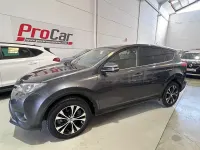 Usado Toyota RAV4 Advance 124 CV (91 kW) 2014 Gris / plata SUV