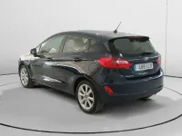 Usado Ford Fiesta Trend 75 CV (55 kW) 2020 Azul Utilitario
