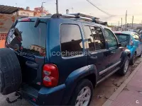 Usado Jeep Cherokee Sport 163 CV (119 kW) 2005 Azul SUV
