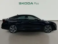 Usado Skoda Octavia RS 200 CV (147 kW) 2023 Negro Utilitario