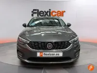 Usado Fiat Tipo Lounge 95 CV (69 kW) 2018 Gris Berlina
