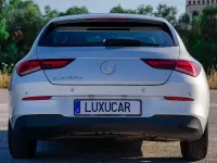 Usado Mercedes CLA200 Shooting Brake 150 CV (110 kW) 2021 Gris / plata Familiar
