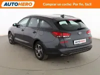 Usado Hyundai i30 136 CV (100 kW) 2021 Gris Familiar