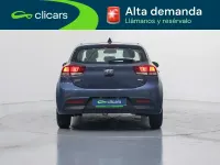 Usado Kia Rio 100 CV (73 kW) 2019 Azul Berlina