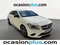 Usado Mercedes CLA200 Shooting Brake Urban 136 CV (100 kW) 2015 Blanco Familiar