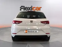 Usado Seat Leon Reference 90 CV (66 kW) 2019 Blanco Berlina
