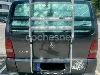 Usado Mercedes V230 98 CV (72 kW) 1997 Negro Monovolumen