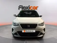 Usado Seat Arona Style Plus 110 CV (80 kW) 2022 Blanco SUV