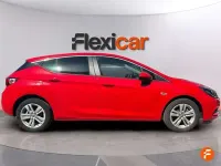 Usado Opel Astra 125 CV (91 kW) 2018 Rojo Utilitario