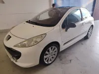 Usado Peugeot 207 GT 150 CV (110 kW) 2006 Blanco Berlina