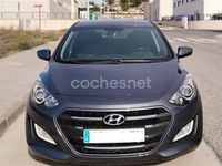 Usado Hyundai i30 90 CV (66 kW) 2016 Gris / plata Berlina