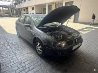 Usado Seat Toledo 110 CV (80 kW) 2002 Gris / plata Berlina