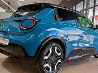 Usado Nissan Micra Tekna 110 kW (150 CV) 2026 Neptune blue black metalizado Utilitario