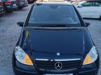Usado Mercedes A160 82 CV (60 kW) 2006 Azul Utilitario