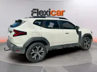 Usado Dacia Duster Essentiel 101 CV (74 kW) 2024 Marrón SUV