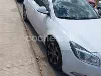 Usado Opel Insignia Business 130 CV (95 kW) 2013 Blanco Familiar