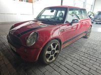 Usado Mini ONE 90 CV (66 kW) 2003 Rojo Utilitario