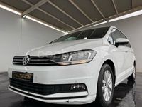 Usado VW Touran Advance 115 CV (84 kW) 2018 Blanco Monovolumen