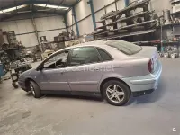 Usado Citroën C5 110 CV (80 kW) 2001 Gris / plata Berlina