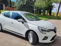 Usado Renault Clio Zen 116 CV (85 kW) 2021 Blanco Utilitario