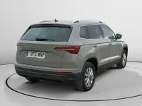 Usado Skoda Karoq Selection 116 CV (85 kW) 2024 Gris SUV