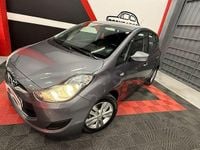 Usado Hyundai ix20 90 CV (66 kW) 2015 Gris / plata Utilitario