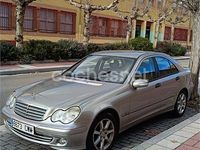 Usado Mercedes C220 Classic 143 CV (105 kW) 2004 Gris / plata Berlina