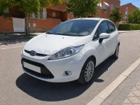 Usado Ford Fiesta Titanium 96 CV (70 kW) 2011 Blanco Berlina
