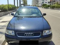 Usado Audi A3 Ambiente 115 CV (84 kW) 2003 Azul Utilitario