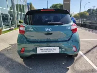 Usado Hyundai i10 67 CV (49 kW) 2025 Verde Utilitario