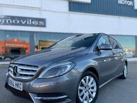 Usado Mercedes B200 136 CV (100 kW) 2013 Gris / plata Monovolumen