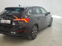 Usado Skoda Scala Sport 110 CV (80 kW) 2021 Negro Utilitario