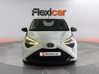 Käytetty Toyota Aygo X-play 72 HP (52 kW) 2022 Valkoinen Viistoperä