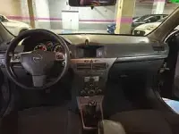 Usado Opel Astra Enjoy 120 CV (88 kW) 2006 Negro Utilitario