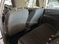 Usado Ford Fiesta Trend 75 CV (55 kW) 2016 Blanco Berlina
