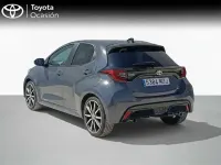 Usado Toyota Yaris Sport 131 CV (96 kW) 2025 Gris Utilitario
