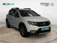 Käytetty Dacia Sandero Stepway 90 HP (66 kW) 2019 Valkoinen Sedan