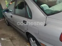 Usado Volvo S40 115 CV (84 kW) 1998 Gris / plata Berlina