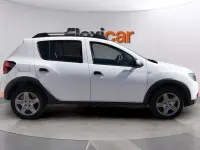 Usado Dacia Sandero Essentiel 90 CV (66 kW) 2018 Blanco Berlina