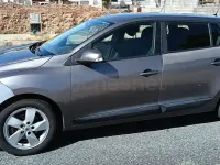 Usado Renault Mégane GrandTour Business 105 CV (77 kW) 2009 Marrón Familiar