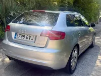Usado Audi A3 Attraction 140 CV (102 kW) 2010 Gris / plata Utilitario