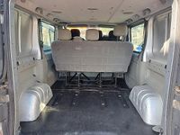 Usado Renault Trafic 115 CV (84 kW) 2007 Gris Monovolumen