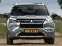 Usado Mitsubishi Outlander Motion 150 CV (110 kW) 2017 Gris SUV