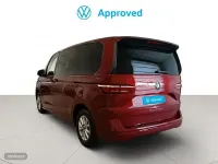 Usado VW Multivan 150 CV (110 kW) 2025 Rojo Monovolumen