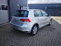 Usado VW Golf VII 86 CV (63 kW) 2015 Plateado Berlina