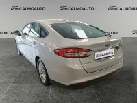 Usado Ford Mondeo Trend 150 CV (110 kW) 2020 Gris / plata Berlina