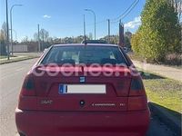 Usado Seat Cordoba Stella 90 CV (66 kW) 1999 Rojo Berlina