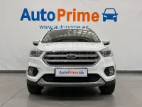 Usado Ford Kuga Trend 150 CV (110 kW) 2018 Blanco SUV